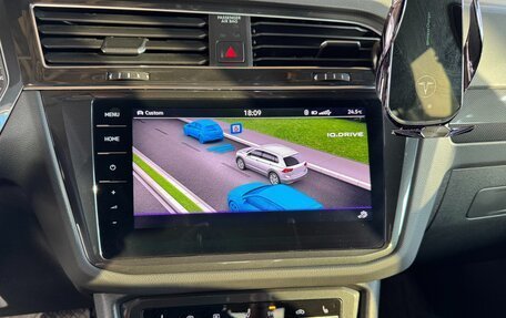 Volkswagen Tiguan II, 2021 год, 4 500 000 рублей, 21 фотография