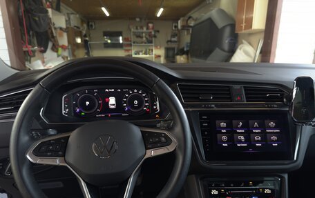 Volkswagen Tiguan II, 2021 год, 4 500 000 рублей, 13 фотография