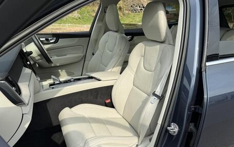 Volvo XC60 II, 2022 год, 3 785 000 рублей, 11 фотография