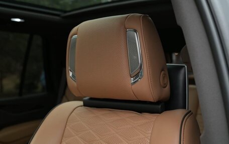 Cadillac Escalade V, 2022 год, 14 500 000 рублей, 16 фотография