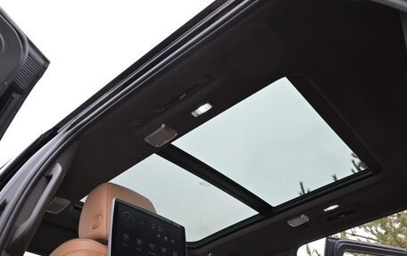 Cadillac Escalade V, 2022 год, 14 500 000 рублей, 25 фотография