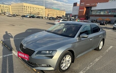 Skoda Superb III рестайлинг, 2017 год, 2 200 000 рублей, 2 фотография