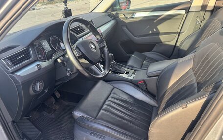 Skoda Superb III рестайлинг, 2017 год, 2 200 000 рублей, 12 фотография