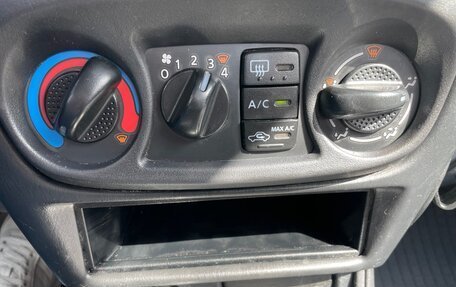 Nissan Almera, 2004 год, 390 000 рублей, 17 фотография