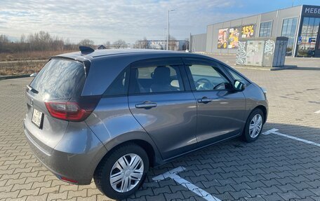 Honda Fit, 2020 год, 1 800 000 рублей, 5 фотография