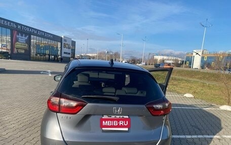 Honda Fit, 2020 год, 1 800 000 рублей, 6 фотография