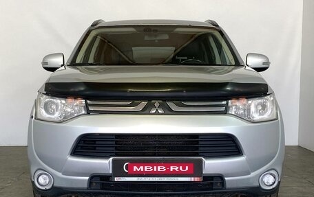 Mitsubishi Outlander III рестайлинг 3, 2014 год, 1 119 000 рублей, 2 фотография