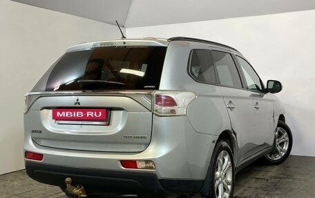 Mitsubishi Outlander III рестайлинг 3, 2014 год, 1 119 000 рублей, 6 фотография