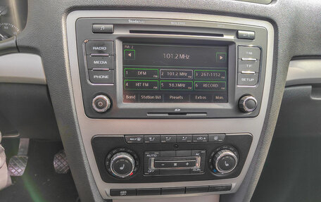 Skoda Octavia, 2010 год, 800 000 рублей, 9 фотография