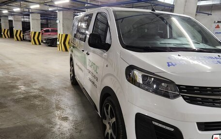 Opel Zafira Life I, 2021 год, 5 100 000 рублей, 2 фотография