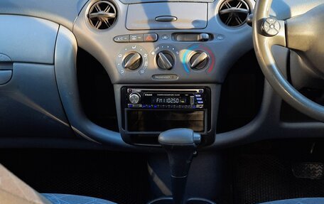 Toyota Vitz, 2002 год, 400 000 рублей, 23 фотография