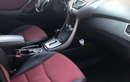 Hyundai Elantra V, 2011 год, 1 000 000 рублей, 6 фотография