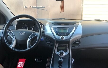 Hyundai Elantra V, 2011 год, 1 000 000 рублей, 4 фотография