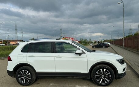 Volkswagen Tiguan II, 2019 год, 2 500 000 рублей, 4 фотография