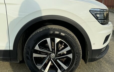 Volkswagen Tiguan II, 2019 год, 2 500 000 рублей, 12 фотография