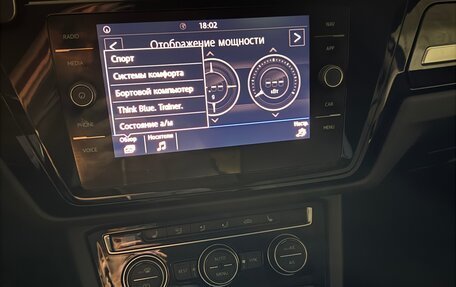 Volkswagen Touran III, 2019 год, 2 500 000 рублей, 8 фотография