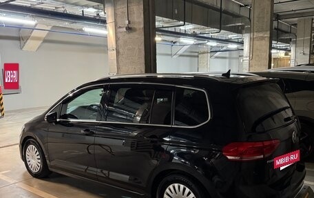 Volkswagen Touran III, 2019 год, 2 500 000 рублей, 6 фотография