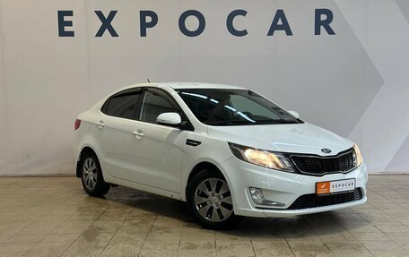 KIA Rio III рестайлинг, 2013 год, 850 000 рублей, 4 фотография
