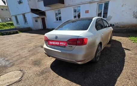 Volkswagen Jetta VI, 2012 год, 1 048 000 рублей, 4 фотография