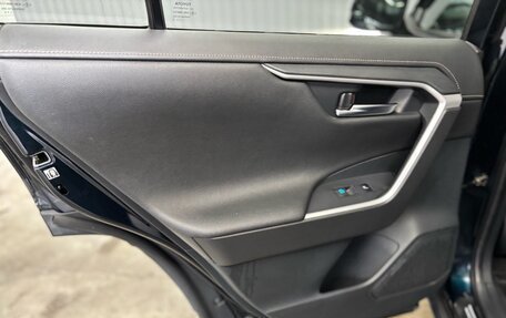 Toyota RAV4, 2020 год, 3 137 000 рублей, 16 фотография