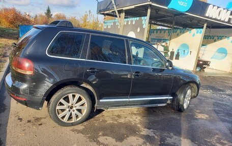 Volkswagen Touareg III, 2004 год, 675 000 рублей, 6 фотография