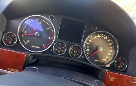 Volkswagen Touareg III, 2004 год, 675 000 рублей, 13 фотография