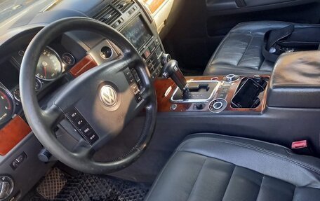 Volkswagen Touareg III, 2004 год, 675 000 рублей, 9 фотография