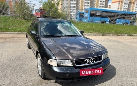 Audi A4, 1997 год, 290 000 рублей, 3 фотография