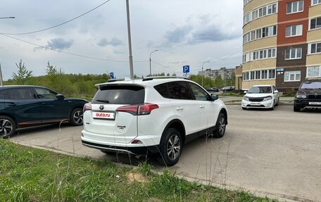 Toyota RAV4, 2018 год, 2 540 000 рублей, 4 фотография