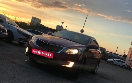 KIA Rio III рестайлинг, 2013 год, 850 000 рублей, 16 фотография