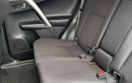 Toyota RAV4, 2018 год, 2 540 000 рублей, 14 фотография