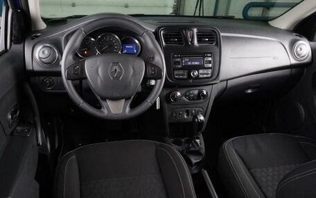 Renault Logan II, 2016 год, 959 000 рублей, 6 фотография