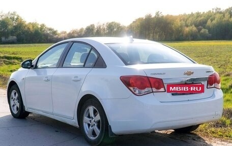 Chevrolet Cruze II, 2011 год, 731 000 рублей, 2 фотография