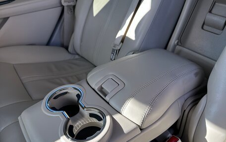 Cadillac SRX II рестайлинг, 2015 год, 1 800 000 рублей, 15 фотография
