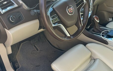 Cadillac SRX II рестайлинг, 2015 год, 1 800 000 рублей, 12 фотография