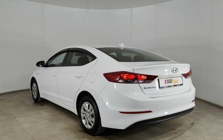 Hyundai Elantra VI рестайлинг, 2017 год, 1 385 000 рублей, 7 фотография
