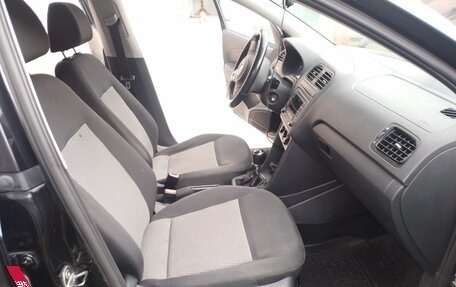 Volkswagen Polo VI (EU Market), 2013 год, 940 000 рублей, 4 фотография