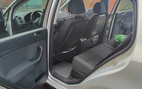 Volkswagen Golf Plus II, 2011 год, 870 000 рублей, 7 фотография