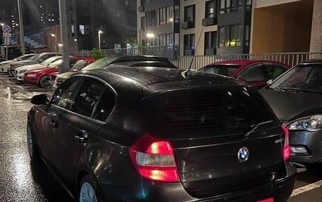 BMW 1 серия, 2005 год, 800 000 рублей, 12 фотография