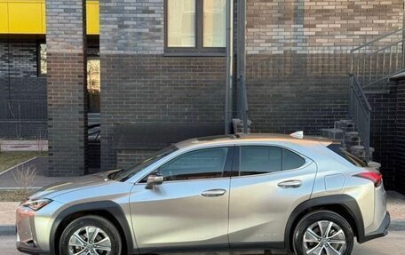 Lexus UX I, 2021 год, 3 300 000 рублей, 11 фотография