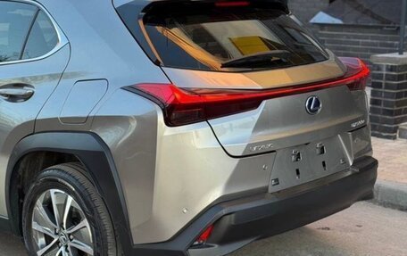 Lexus UX I, 2021 год, 3 300 000 рублей, 9 фотография