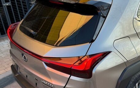 Lexus UX I, 2021 год, 3 300 000 рублей, 6 фотография