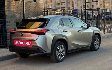 Lexus UX I, 2021 год, 3 300 000 рублей, 5 фотография