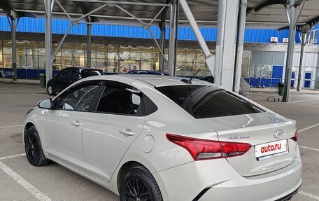 Hyundai Solaris II рестайлинг, 2020 год, 1 750 000 рублей, 5 фотография