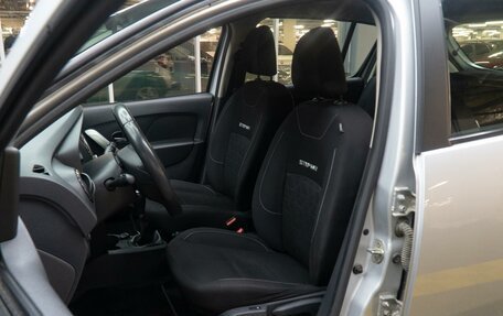 Renault Sandero II рестайлинг, 2015 год, 1 070 000 рублей, 10 фотография