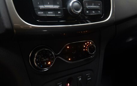 Renault Sandero II рестайлинг, 2015 год, 1 070 000 рублей, 12 фотография