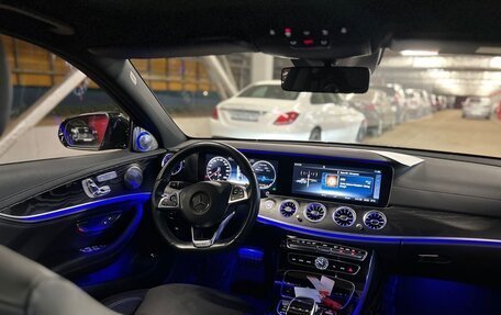 Mercedes-Benz E-Класс, 2016 год, 3 990 000 рублей, 4 фотография