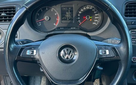 Volkswagen Polo VI (EU Market), 2015 год, 1 300 000 рублей, 9 фотография