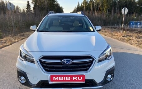 Subaru Outback IV рестайлинг, 2018 год, 3 390 000 рублей, 2 фотография