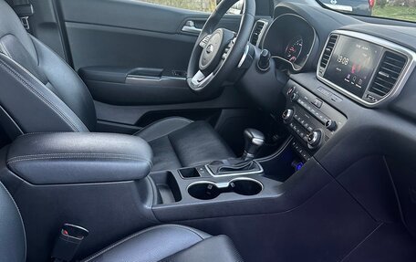 KIA Sportage IV рестайлинг, 2018 год, 2 200 000 рублей, 10 фотография